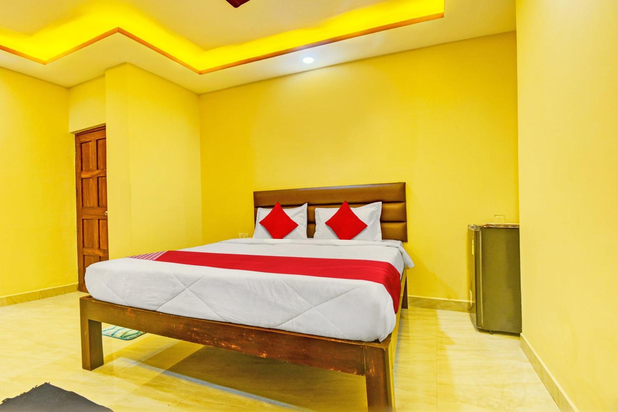 Peppy Guest House Калангут Экстерьер фото