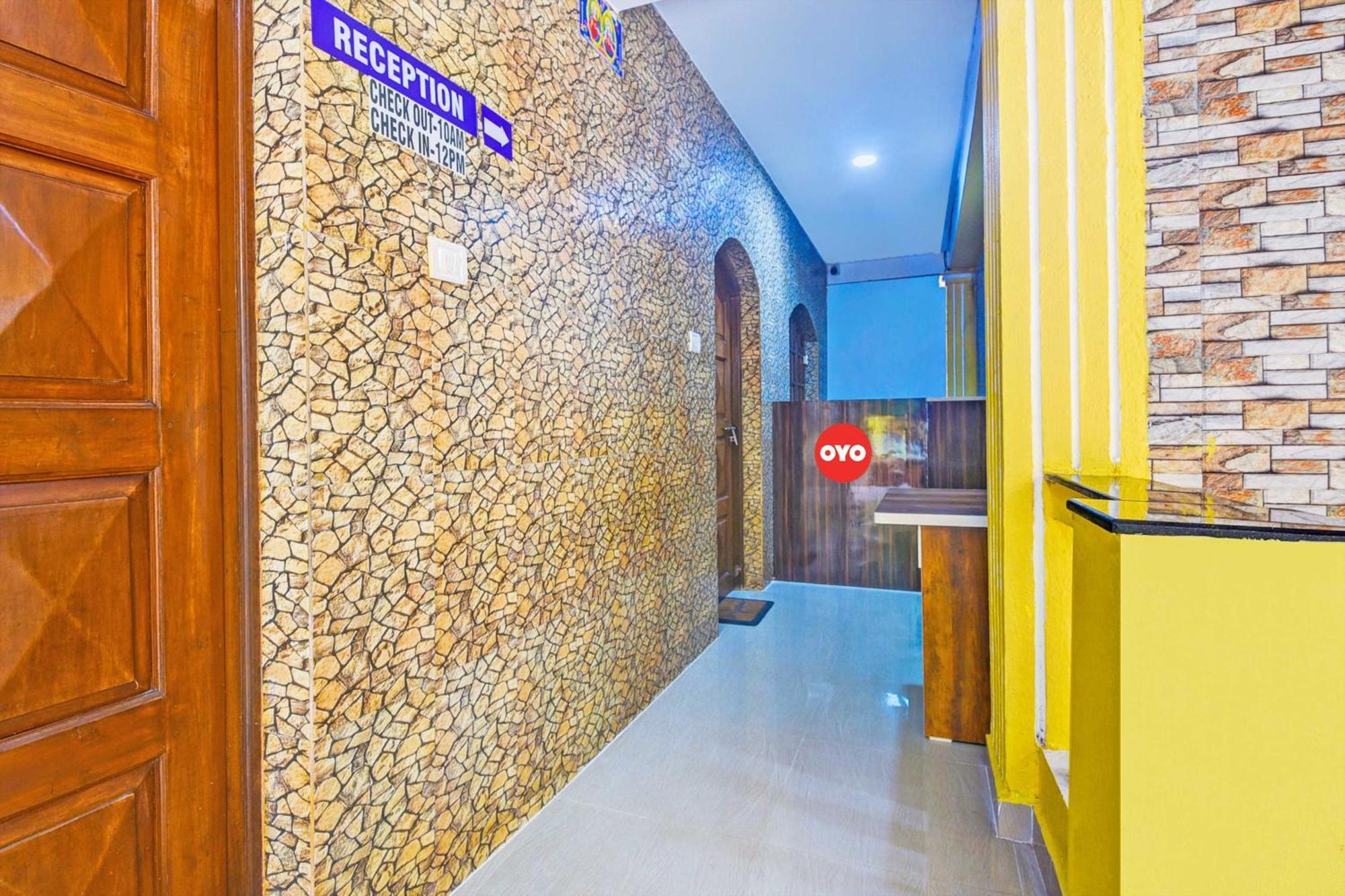 Peppy Guest House Калангут Экстерьер фото