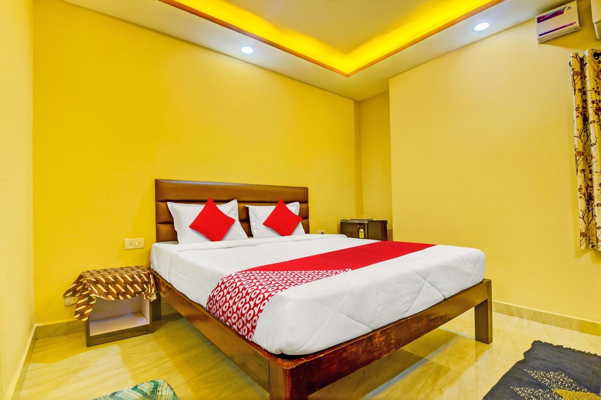 Peppy Guest House Калангут Экстерьер фото