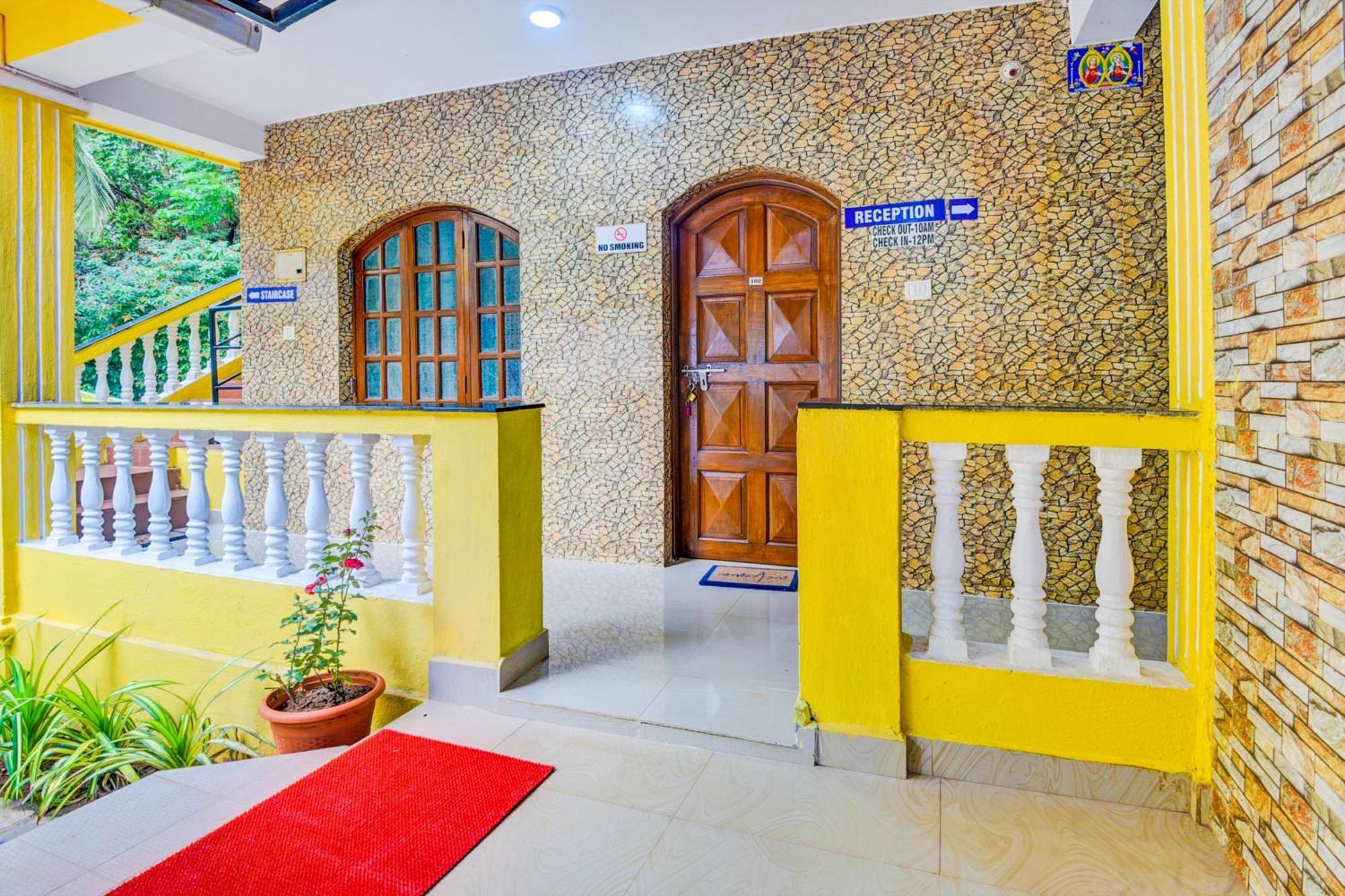 Peppy Guest House Калангут Экстерьер фото