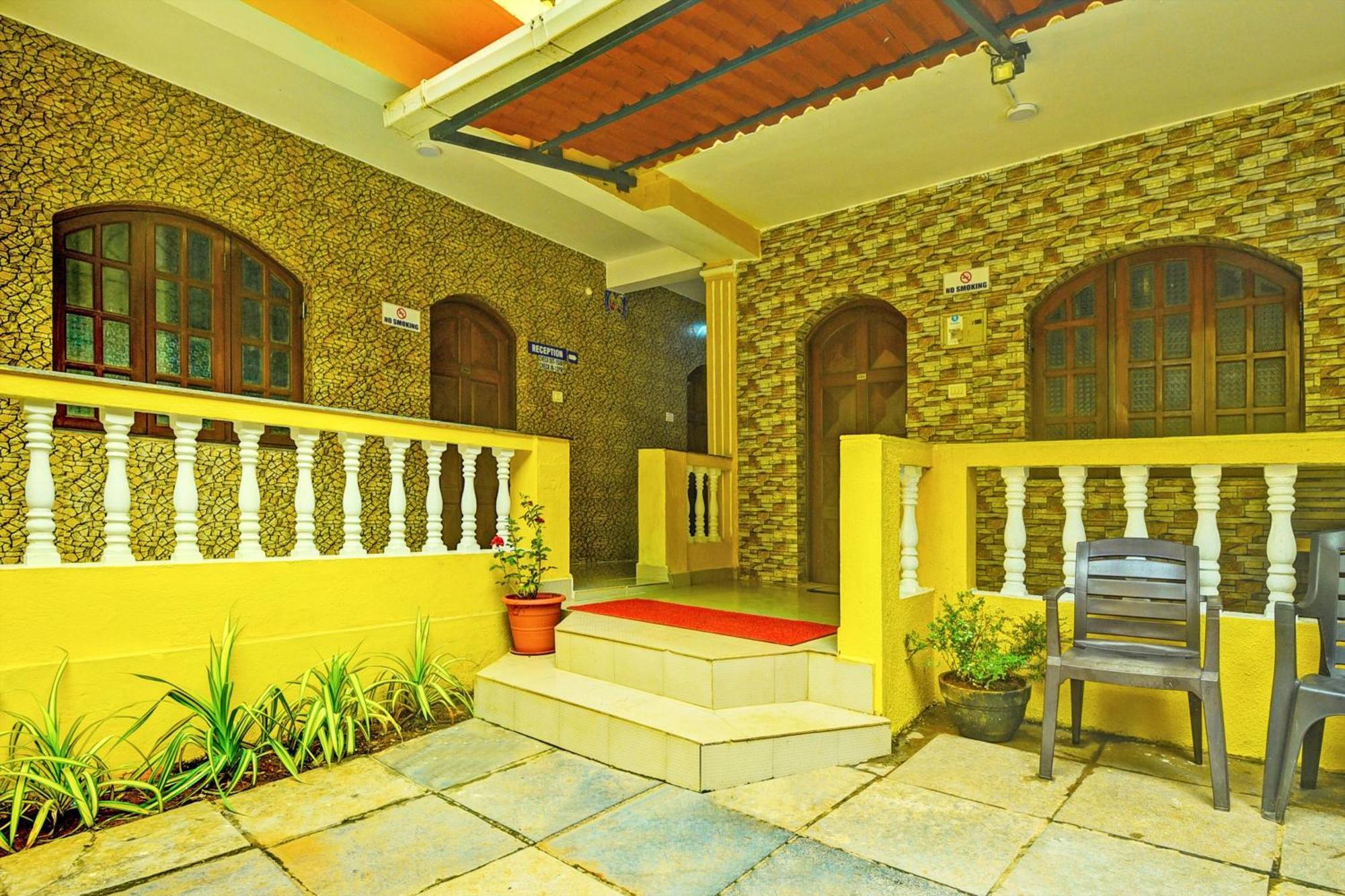 Peppy Guest House Калангут Экстерьер фото